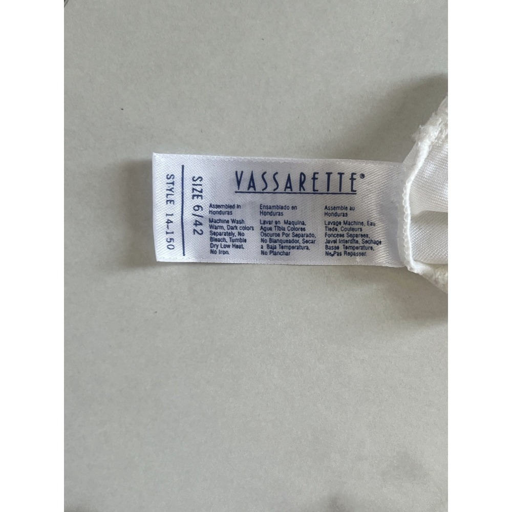 Vassarette Vintage White Second Skin Liquid Satin Logo Waistband Briefs Size 6 M - Picture 5 of 7